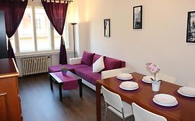 Go Native Prague Apartment